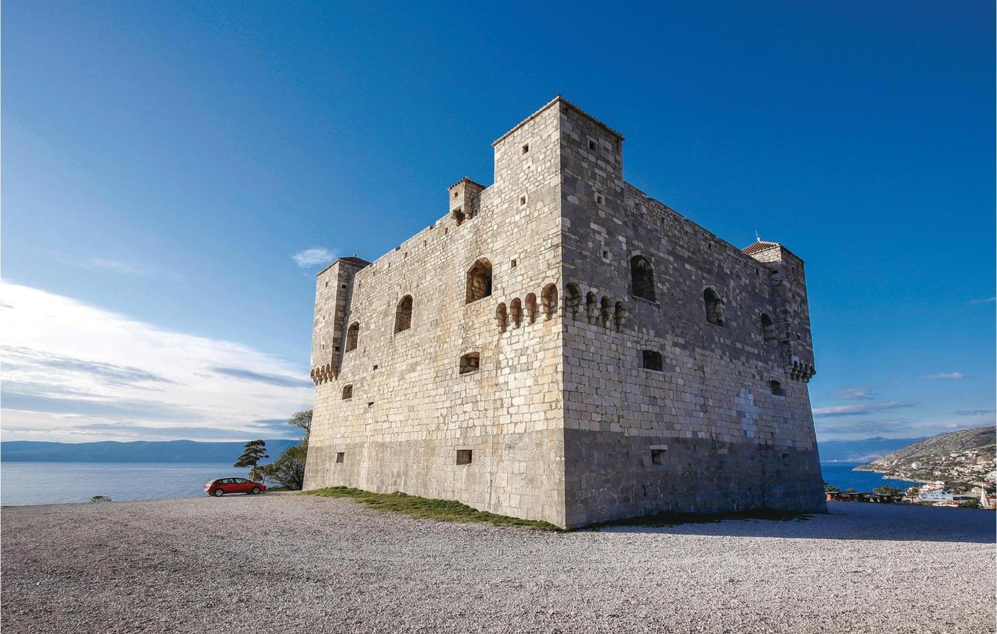 Awesome Apartment In Senj With Wifi Exterior foto